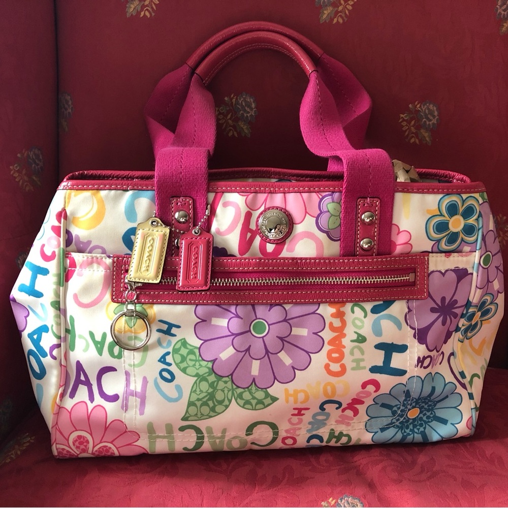 Coach handbag perfect for spring